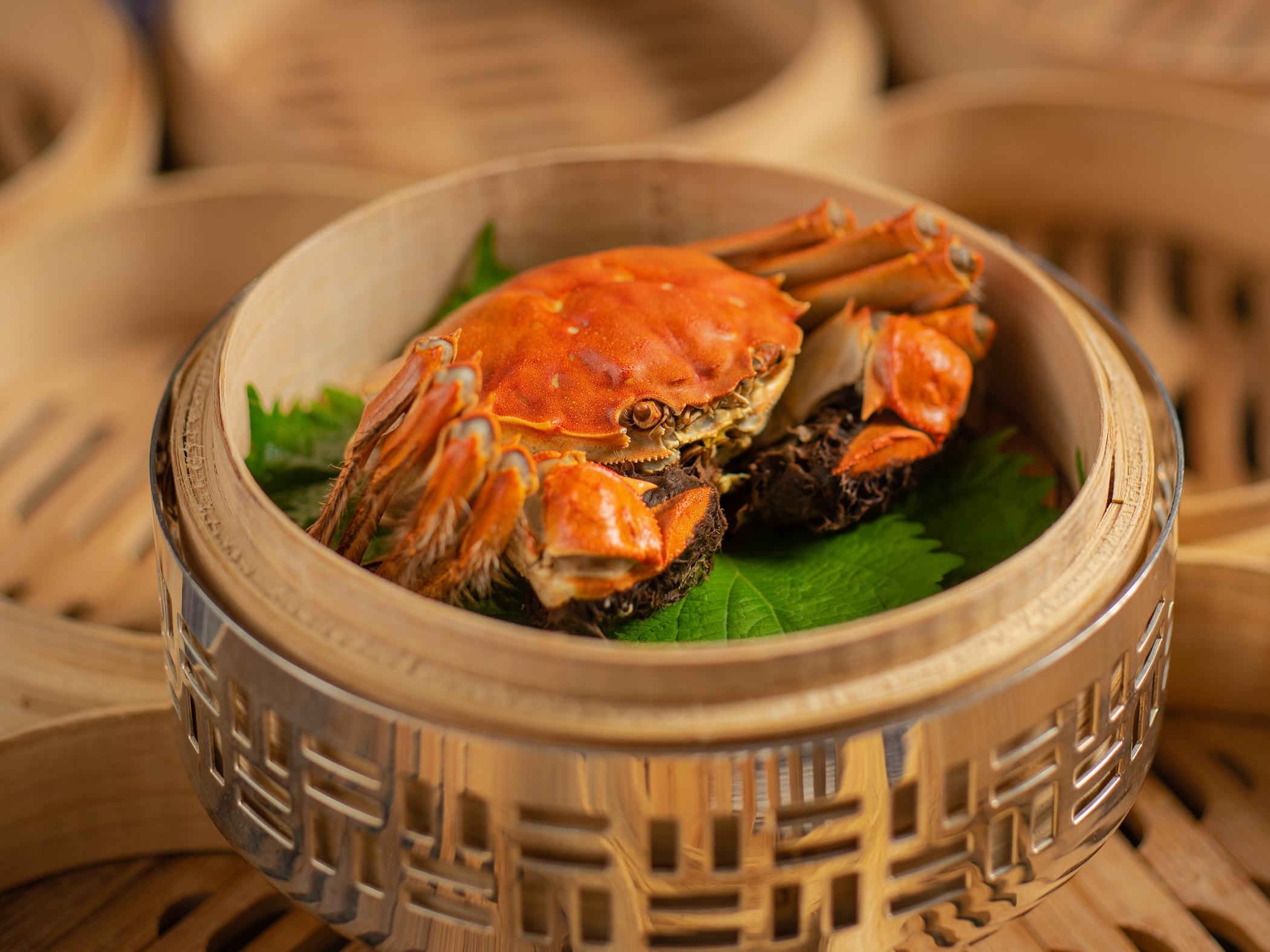 Zi Yat Heen Steamed Whole Yang Cheng Lake Hairy Crab 紫逸軒清蒸陽澄湖大閘蟹.jpg